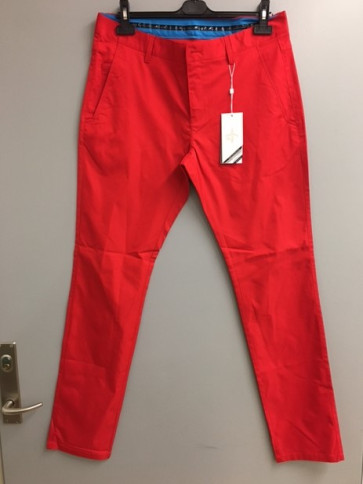 Cross Mens Slender H2Off Chinos - Motor Red - str. 34/34 (kollektionsprøve) - (Vejl. udsalgspris = kr. 899,-)