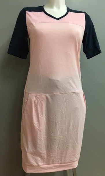 Cross Womens Snack Dress - Coral Blush i str. Medium (Kollektionsprøve) (Vejl. udsalgspris = kr. 599)